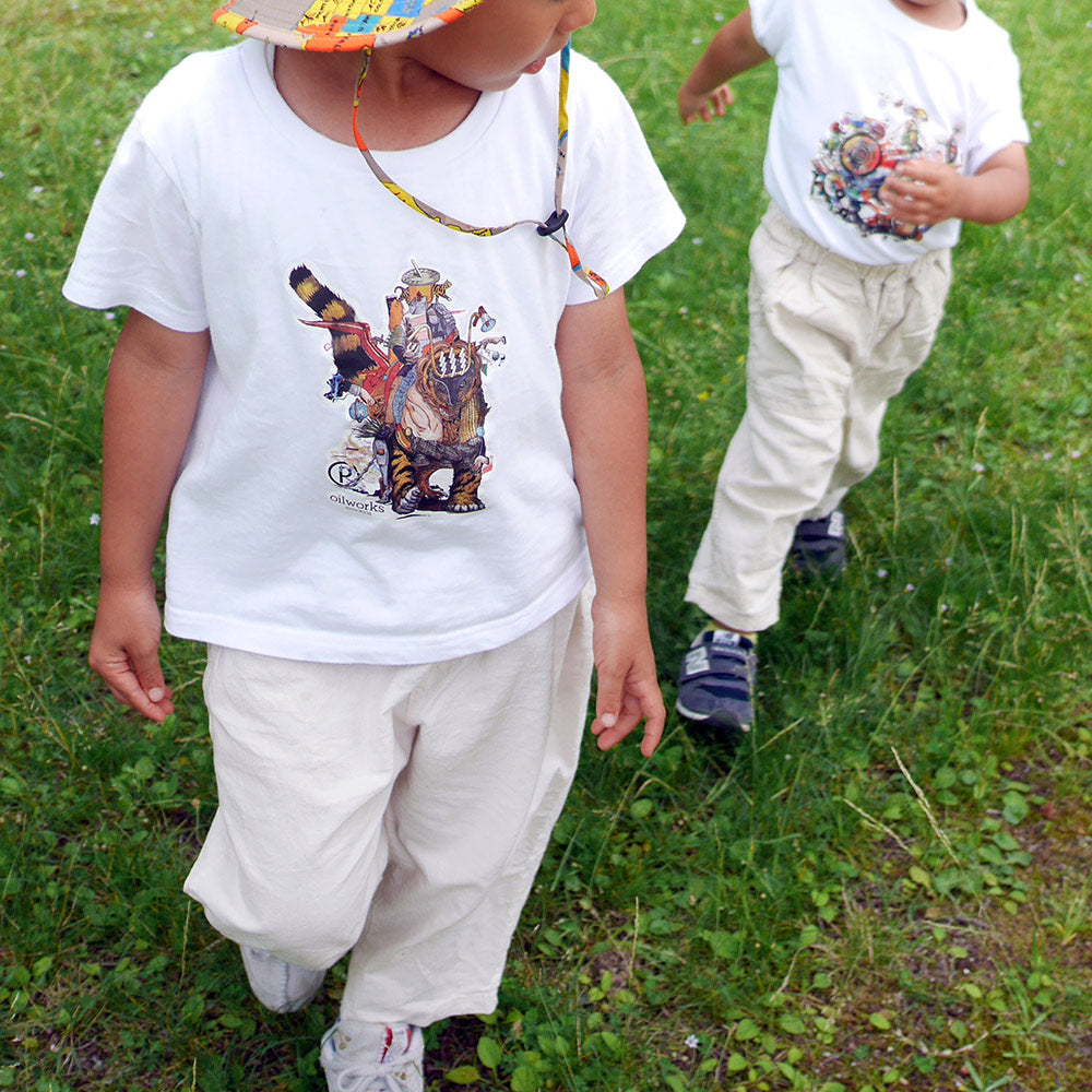 Tora Scroll KIDS T-SHIRTS