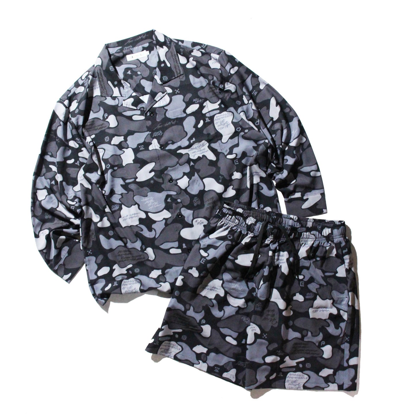 OILCAMO LONG SHERTS & HALF PANTS