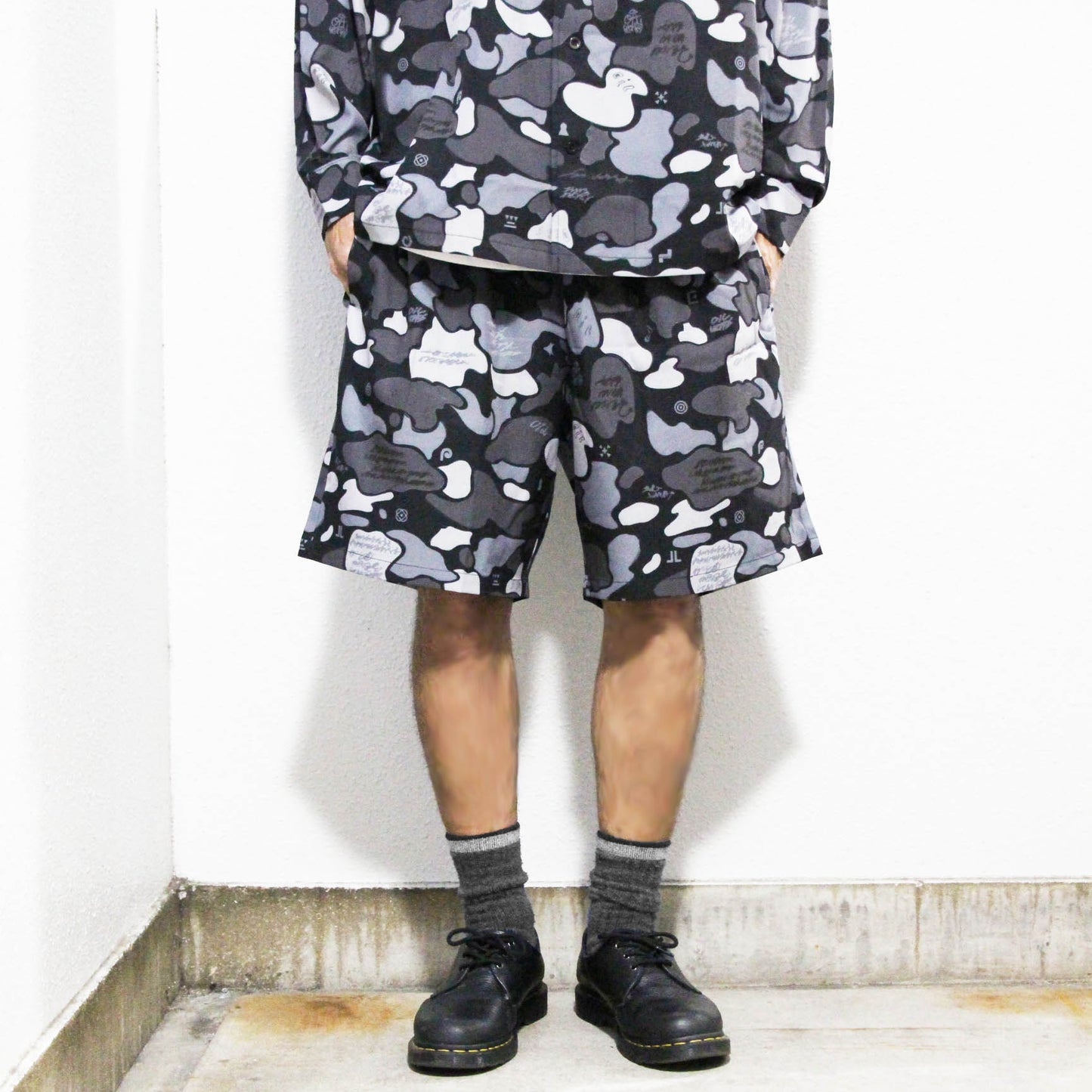 OILCAMO LONG SHERTS & HALF PANTS